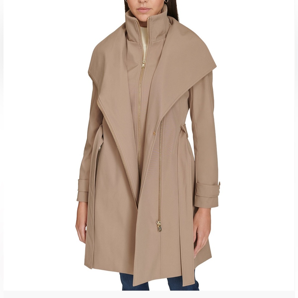Women’s belted wrap coat